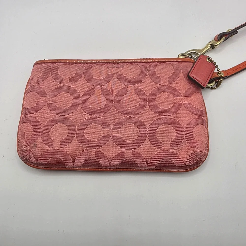 Coach Signature C Jacquard Wristlet Coral Pink Patent Leather Trim Gold Logo
